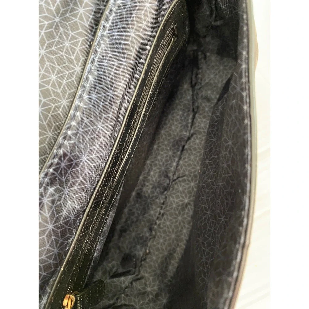 Time And True Shoulder Bag Women OS Black New Lizard Embossed Baguette Snap Magn - Picture 8 of 10